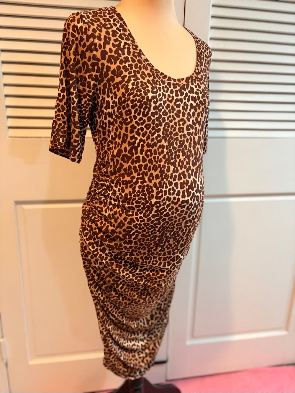 NWT Motherhood MATERNITY Dress Medium Leopard Print Scoop Neck Ruched Midi Brown